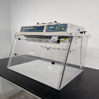 AirClean 600 PCR Workstation image 1